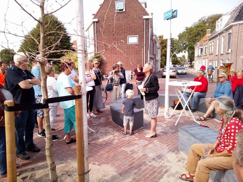 Wethouder Le Roy opent vernieuwde Hoogstraat